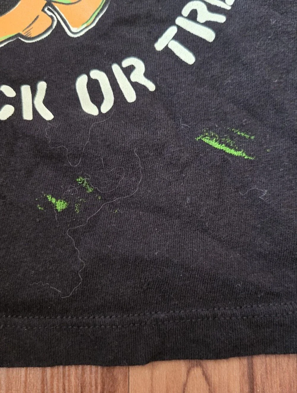 Kids set of 3 Old Navy 4T Halloween Short Sleeve T-shirts Glow GUC